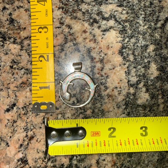 Touch of Santa Fe Sterling Silver lizard pendant with lab opal inlay - Picture 12 of 15